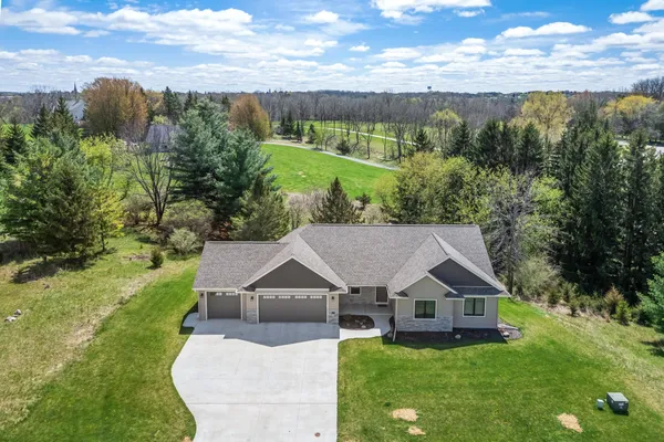$609,900 | 309 Drumlin Loop, Ripon, WI 54971