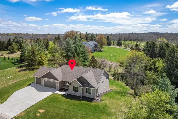 $609,900 | 309 Drumlin Loop, Ripon, WI 54971