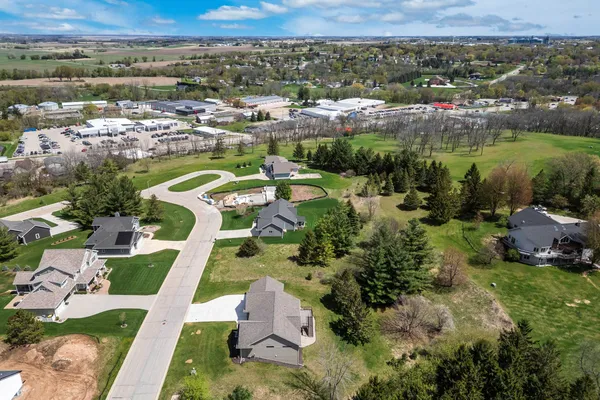 $609,900 | 309 Drumlin Loop, Ripon, WI 54971