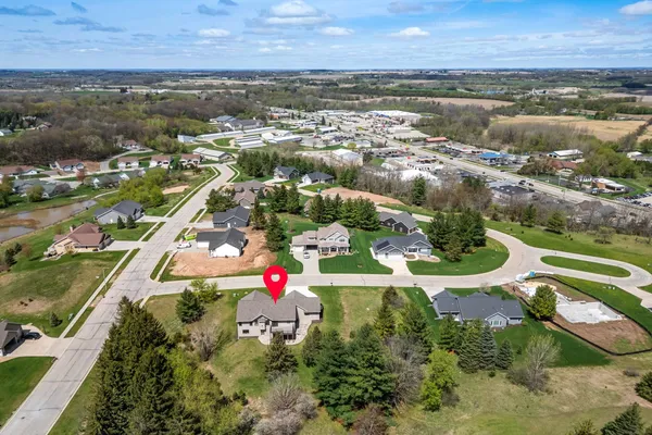 $609,900 | 309 Drumlin Loop, Ripon, WI 54971
