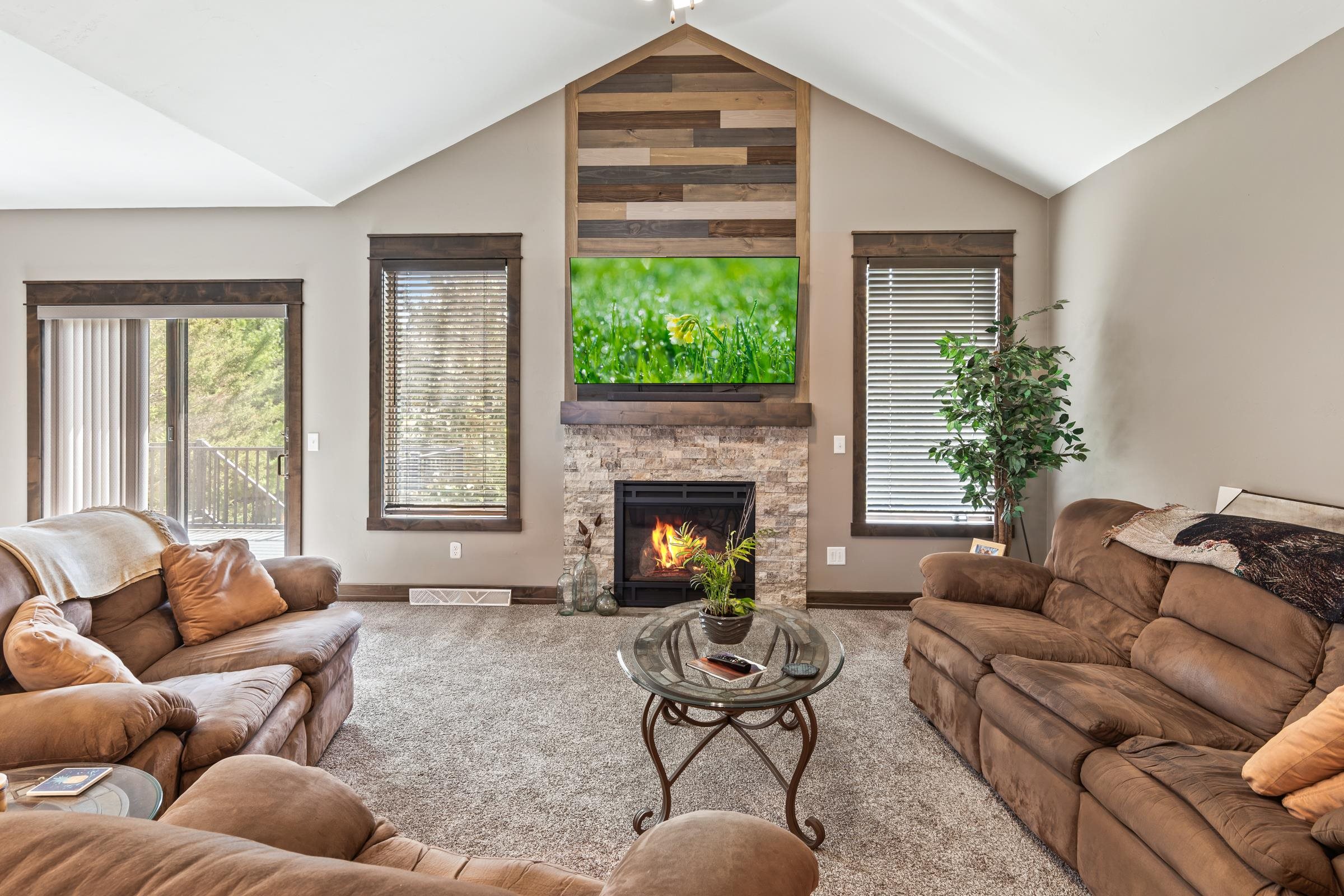 309 Drumlin Loop Ripon, WI 54971 - Photo 7 of 64