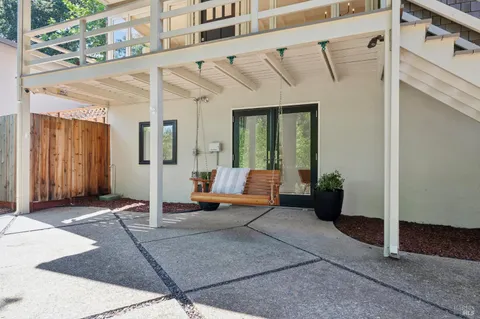 $1,695,000 | 11 Amberwood Lane, San Anselmo, CA 94960