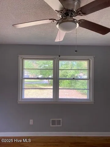 $2,000 | 3223 Chalmers Drive, Wilmington, NC 28409