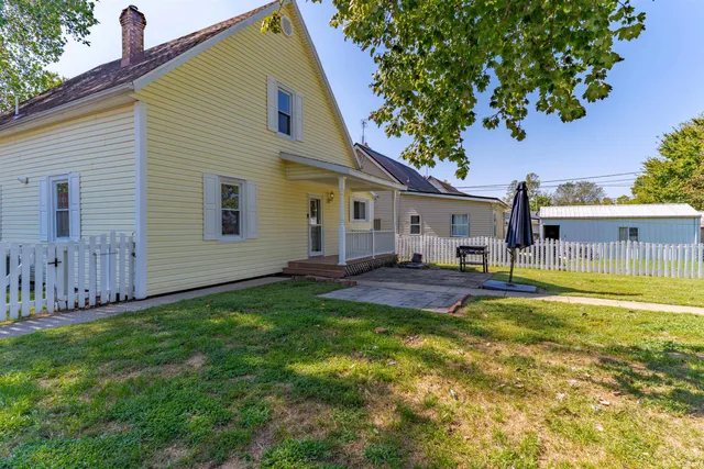 $184,900 | 424 East Oak Street, Boonville, IN 47601