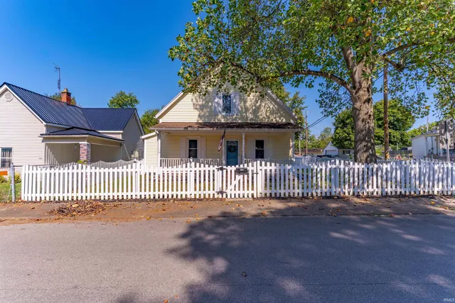 $184,900 | 424 East Oak Street, Boonville, IN 47601