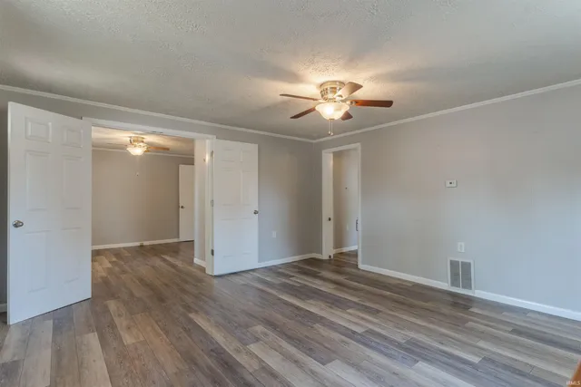 $184,900 | 424 East Oak Street, Boonville, IN 47601