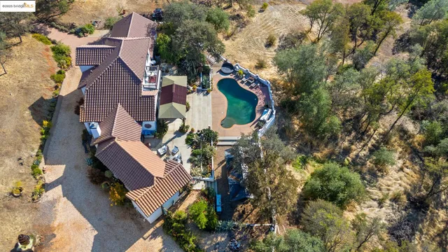 $999,000 | 444 Jackson Street, Copperopolis, CA 95228