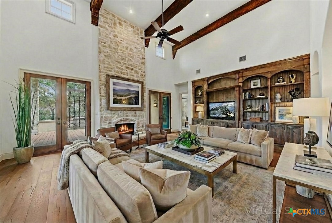 1108 Tuscan Ridge Drive New Braunfels, TX 78130 - Photo 8 of 47 a living room with furniture