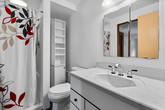 $499,000 | 1191 Shady Oaks Drive, Ann Arbor, MI 48103