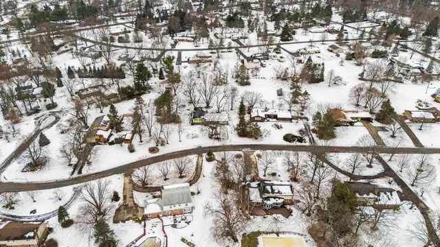 $499,000 | 1191 Shady Oaks Drive, Ann Arbor, MI 48103