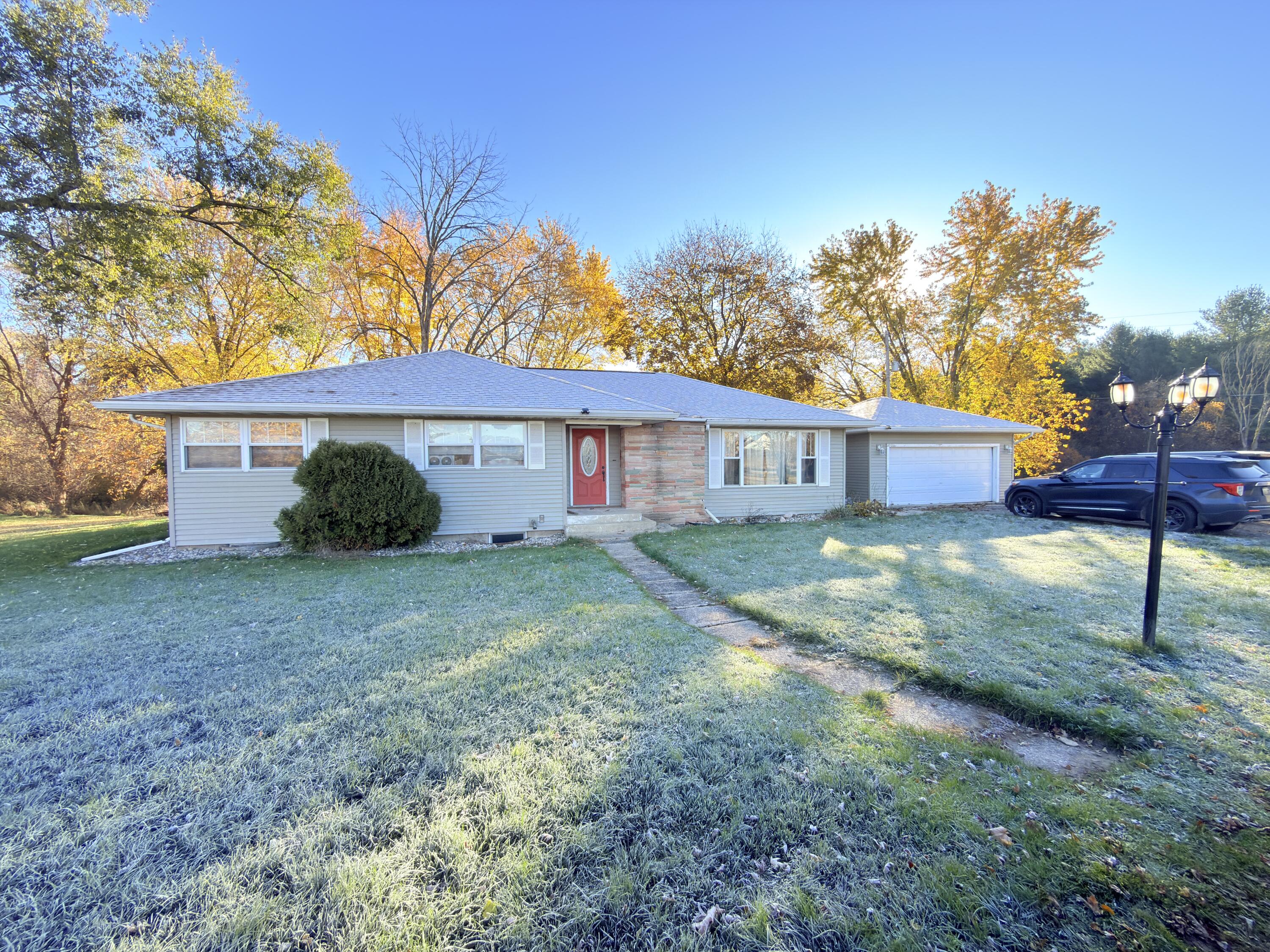 302 South Patterson Road Reed City, MI 49677 - Photo 1 of 40 Front