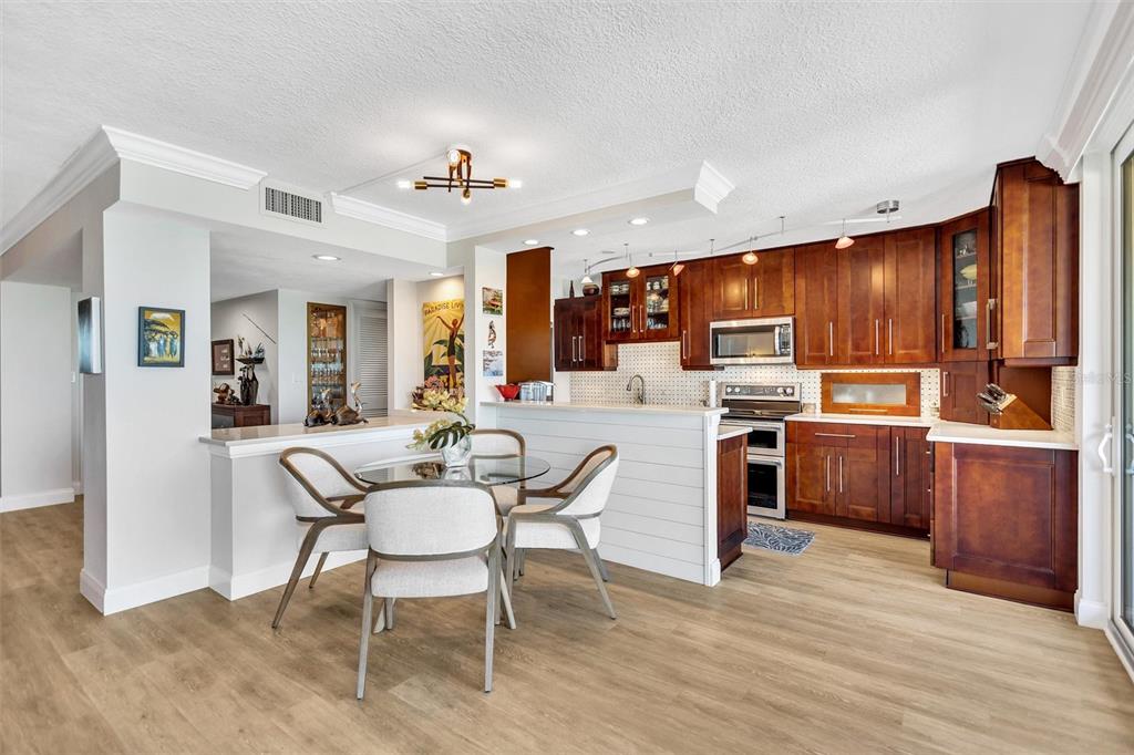 4822 Ocean Boulevard, Unit 8D Siesta Key, FL 34242 - Photo 34 of 69