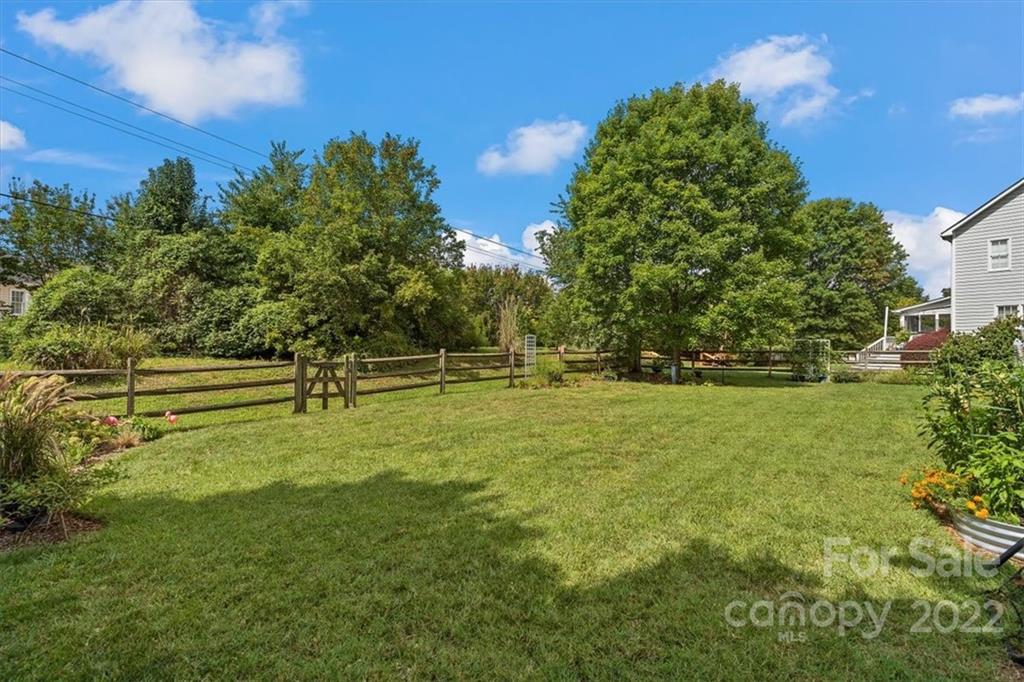 1004 Foxfield Road Waxhaw, NC 28173 - Photo 39 of 45 Gallery Image 39