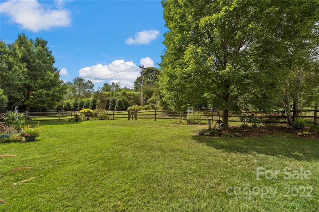 1004 Foxfield Road Waxhaw, NC 28173 - Photo 40 of 45 Gallery Image 40