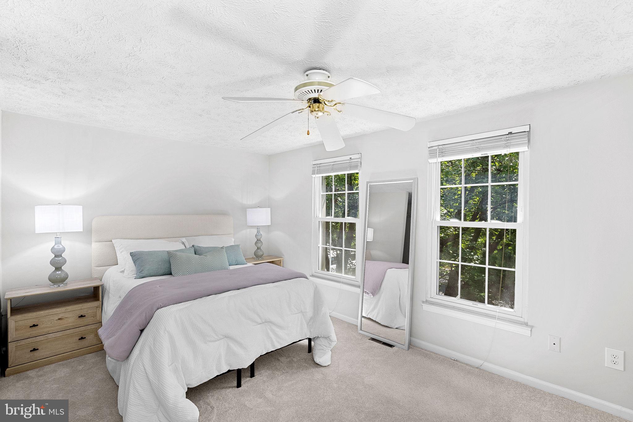 11908 Fieldthorn Court Reston, VA 20194 - Photo 19 of 47 Upper level bedroom