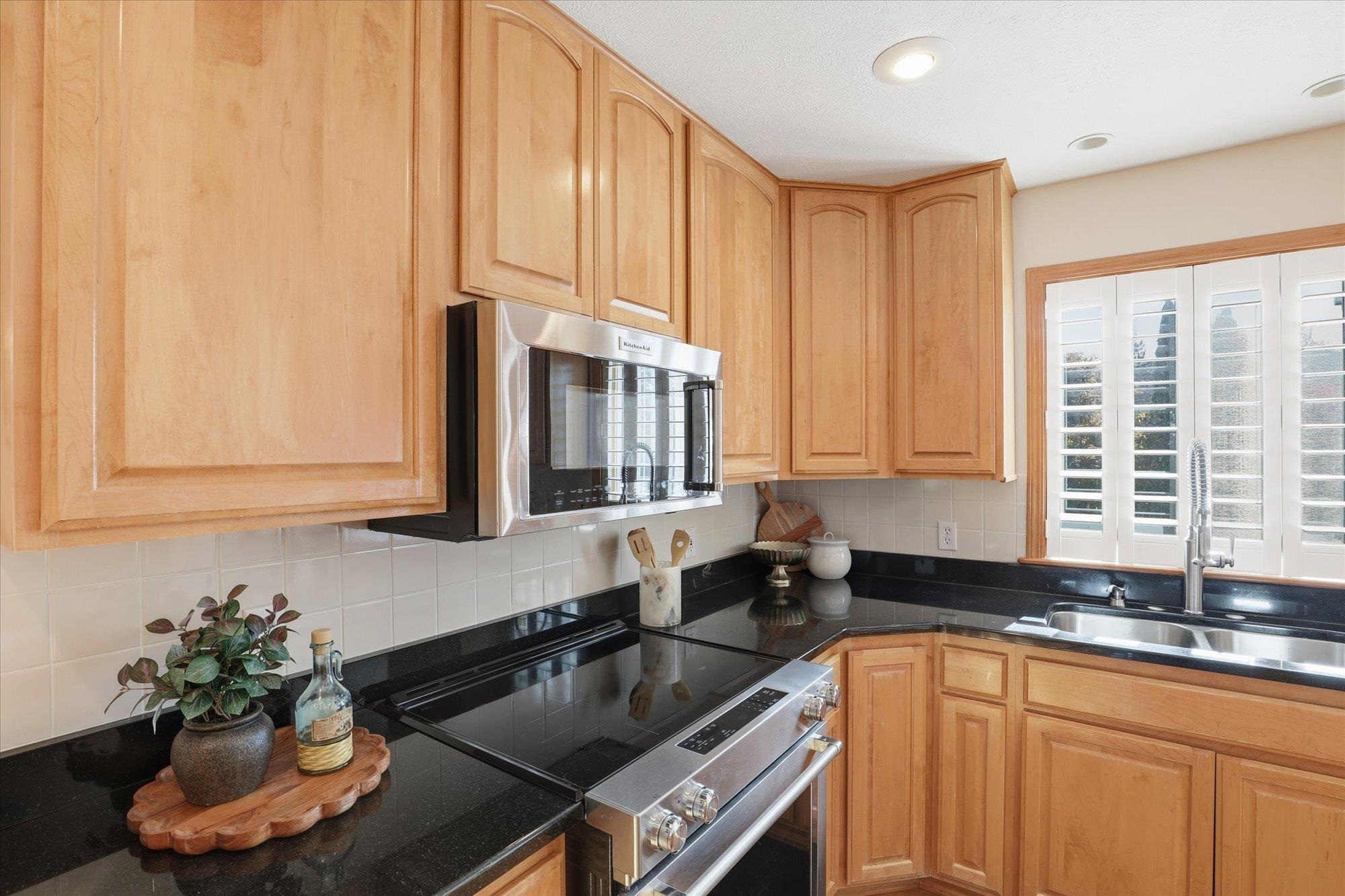 1602 East 53rd Avenue Spokane, WA 99223 - Photo 13 of 50