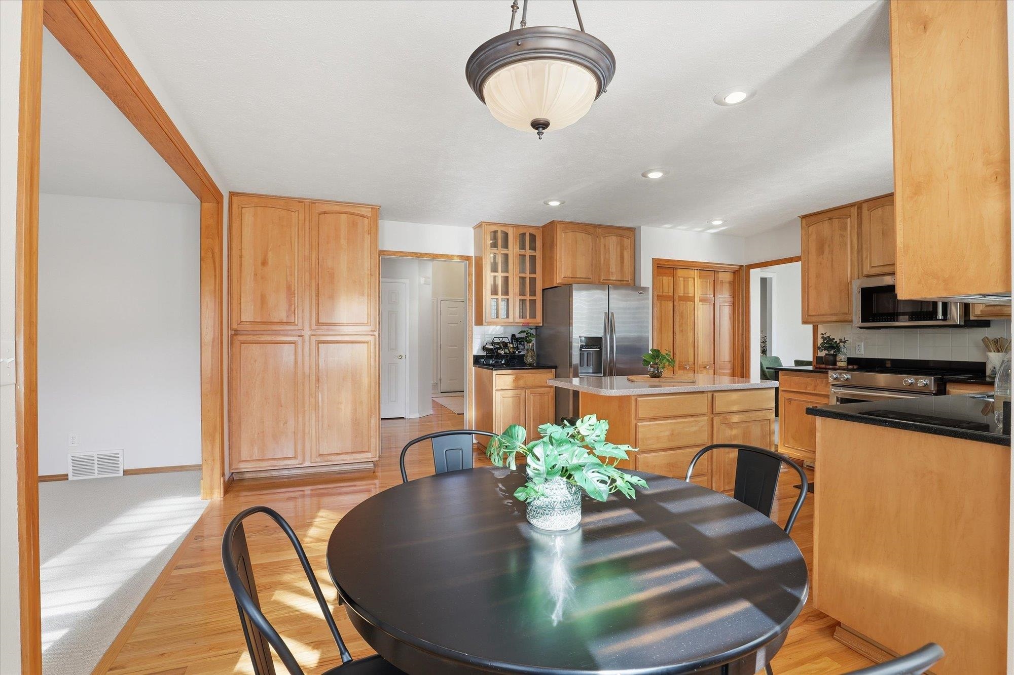 1602 East 53rd Avenue Spokane, WA 99223 - Photo 15 of 50