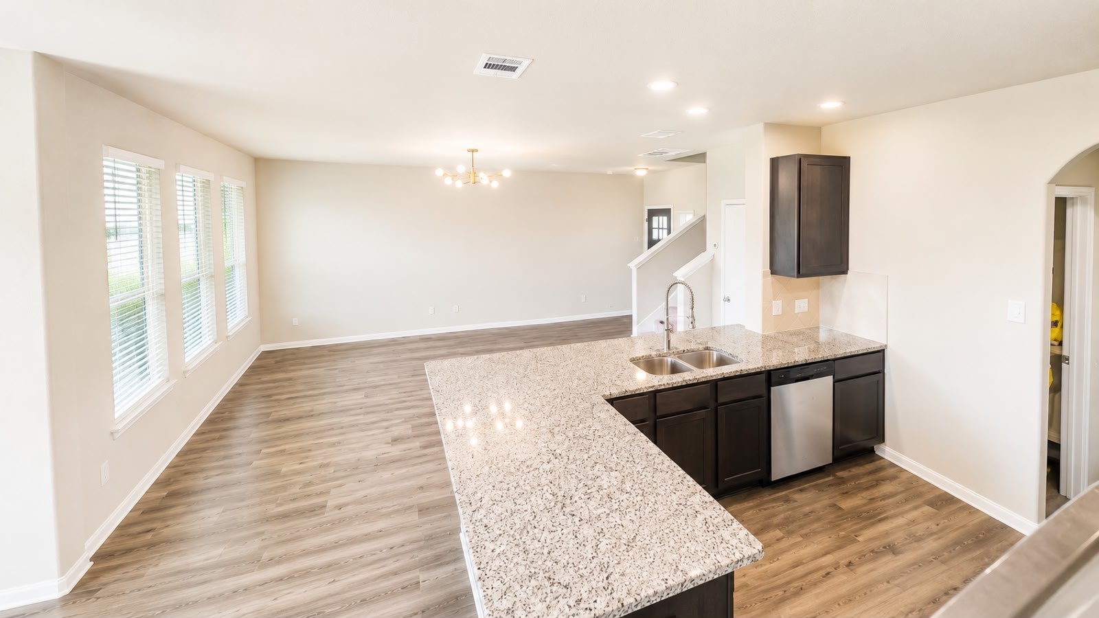 2835 Autumn Mist Lane Conroe, TX 77304 - Photo 6 of 36 Kitchen
