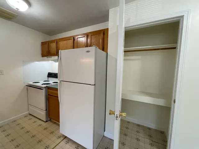 $1,669 | 3961 Old Brown Avenue, Unit 64, Manchester, NH 03103