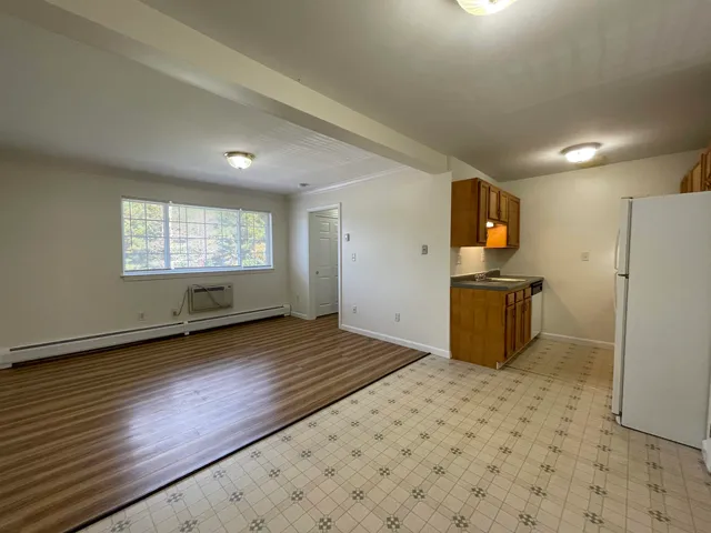 $1,669 | 3961 Old Brown Avenue, Unit 64, Manchester, NH 03103