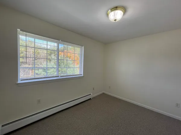 $1,669 | 3961 Old Brown Avenue, Unit 64, Manchester, NH 03103