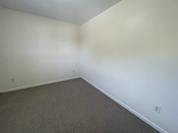 $1,669 | 3961 Old Brown Avenue, Unit 64, Manchester, NH 03103