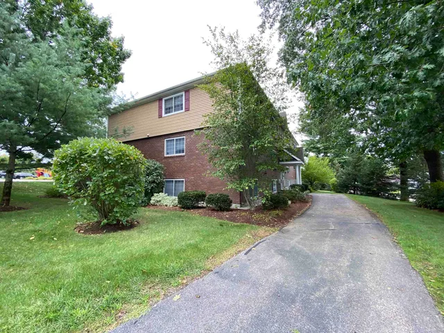 $1,669 | 3961 Old Brown Avenue, Unit 64, Manchester, NH 03103