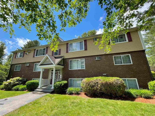 $1,669 | 3961 Old Brown Avenue, Unit 64, Manchester, NH 03103