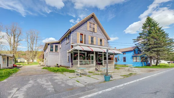 $290,000 | 453 Highway 334, Johnstown, NY 12095