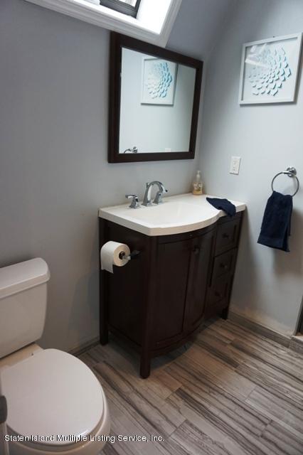 91 Foster Road Staten Island, NY 10309 - Photo 12 of 43 040