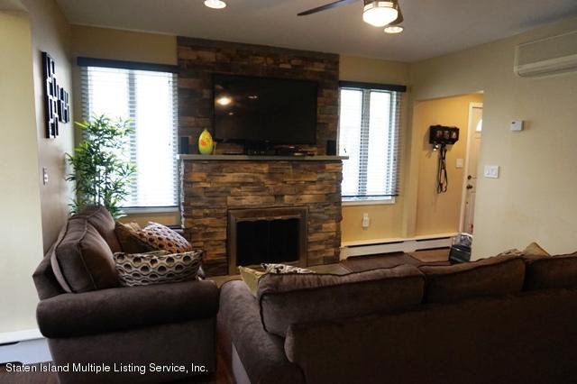 91 Foster Road Staten Island, NY 10309 - Photo 4 of 43 047