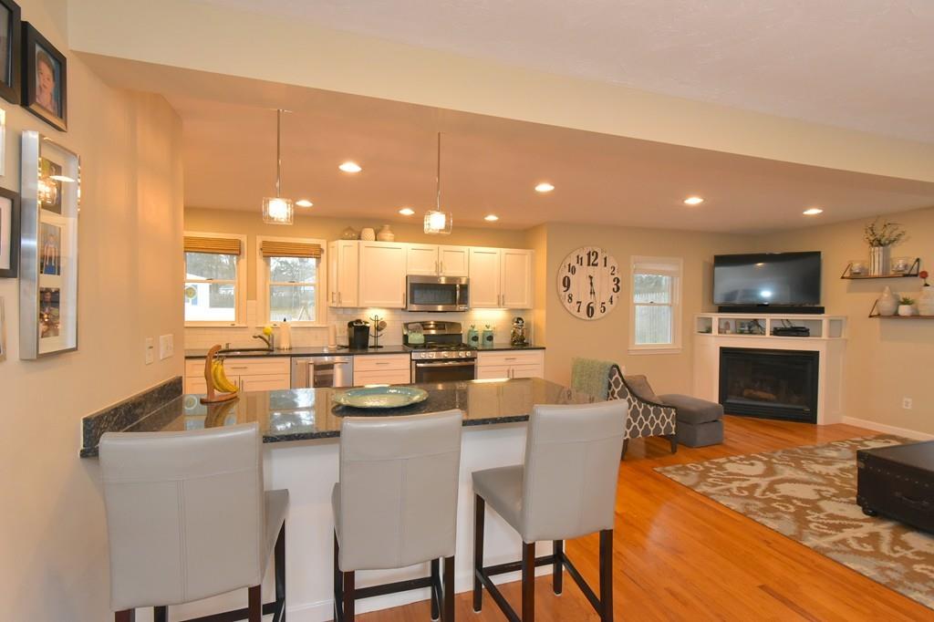 36 Stratford Road Natick, MA 01760 - Photo 7 of 40