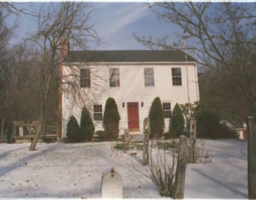 29 Maltbie Road Newtown, CT 06470 - Photo 1 of 1 a front view of house with yard