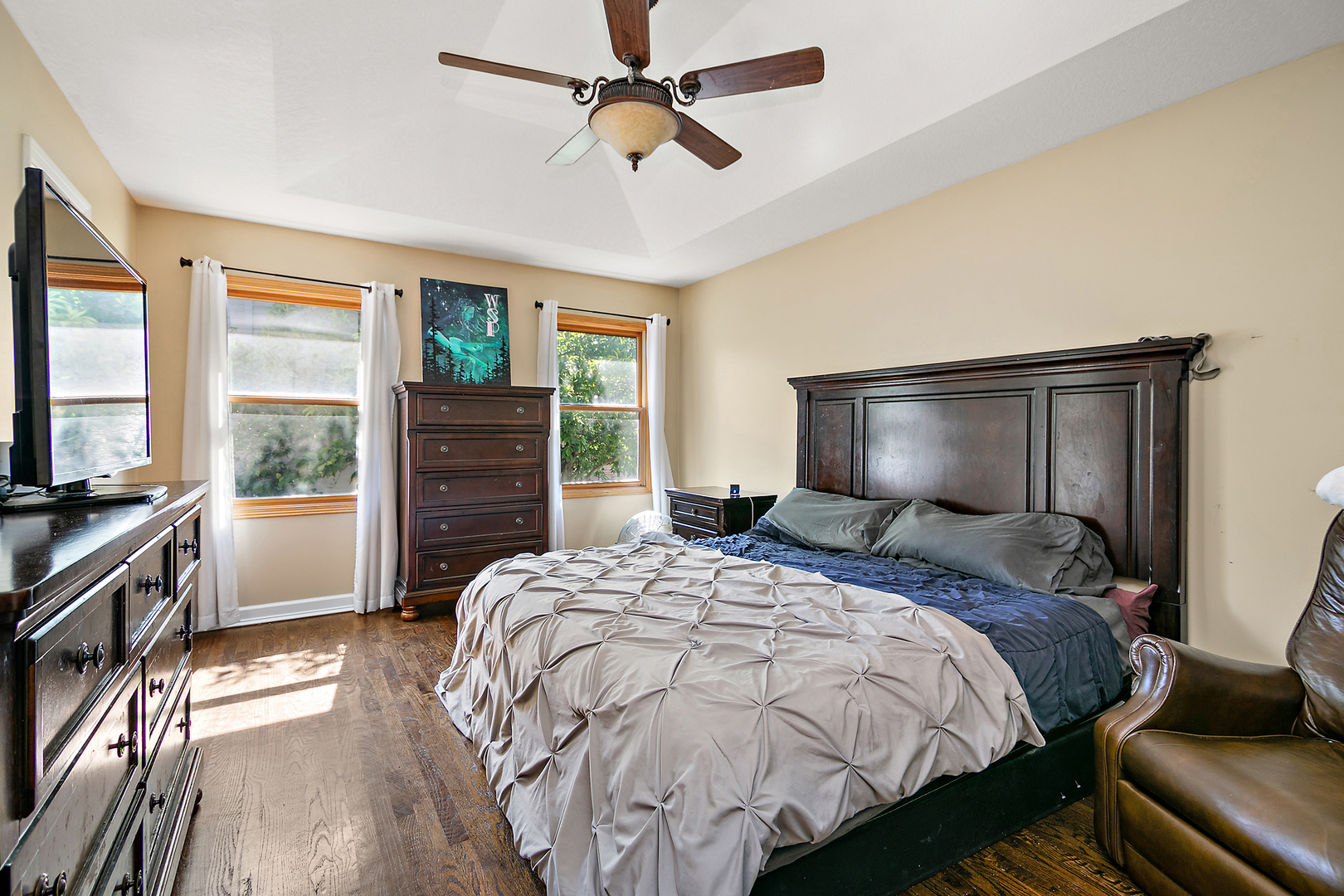 450 South Walnut Street Manteno, IL 60950 - Photo 10 of 14 a bedroom with a bed and a dresser