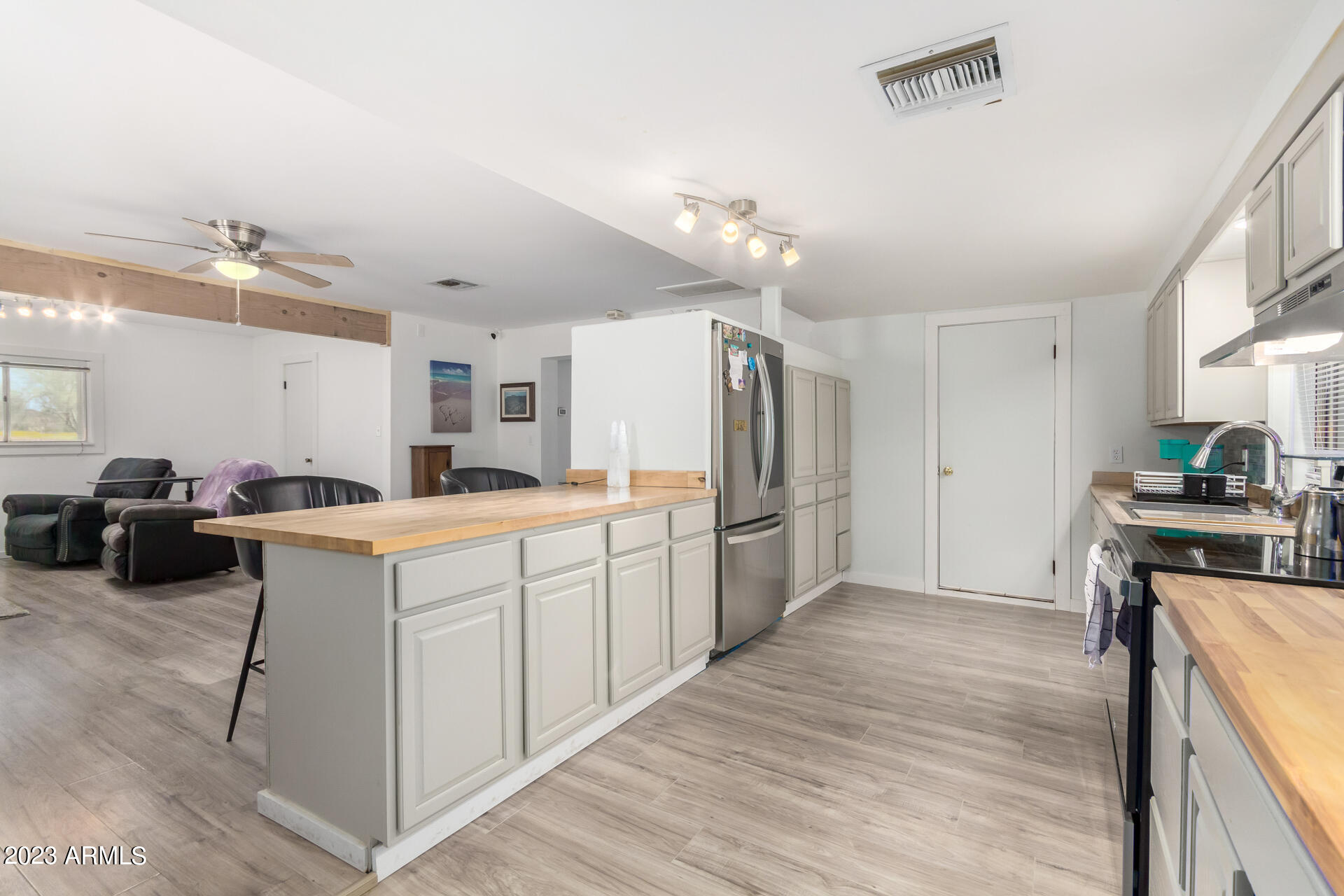 1538 South Geronimo Road Apache Junction, AZ 85119 - Photo 15 of 54 0016-16 - Geronimo