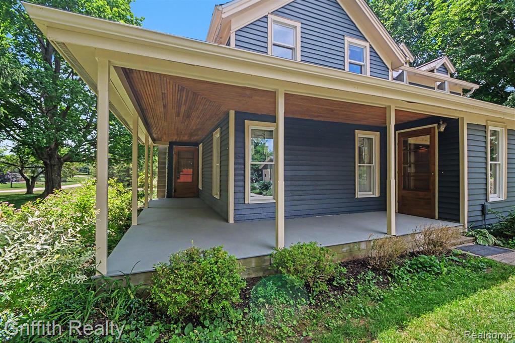 3970 Van Amberg Road Brighton, MI 48114 - Photo 5 of 42