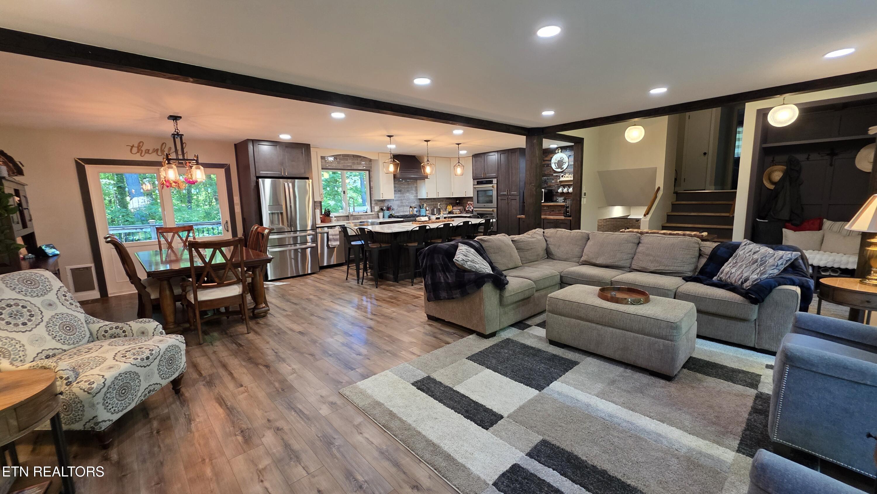 124 Wendover Circle Oak Ridge, TN 37830 - Photo 5 of 26 20260508_170837