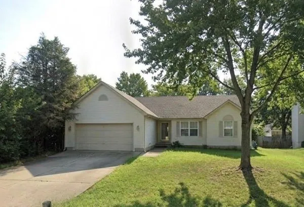 $315,000 | 417 North Cherry Street, Gardner, KS 66030
