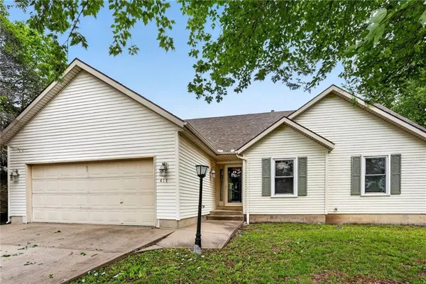 $315,000 | 417 North Cherry Street, Gardner, KS 66030