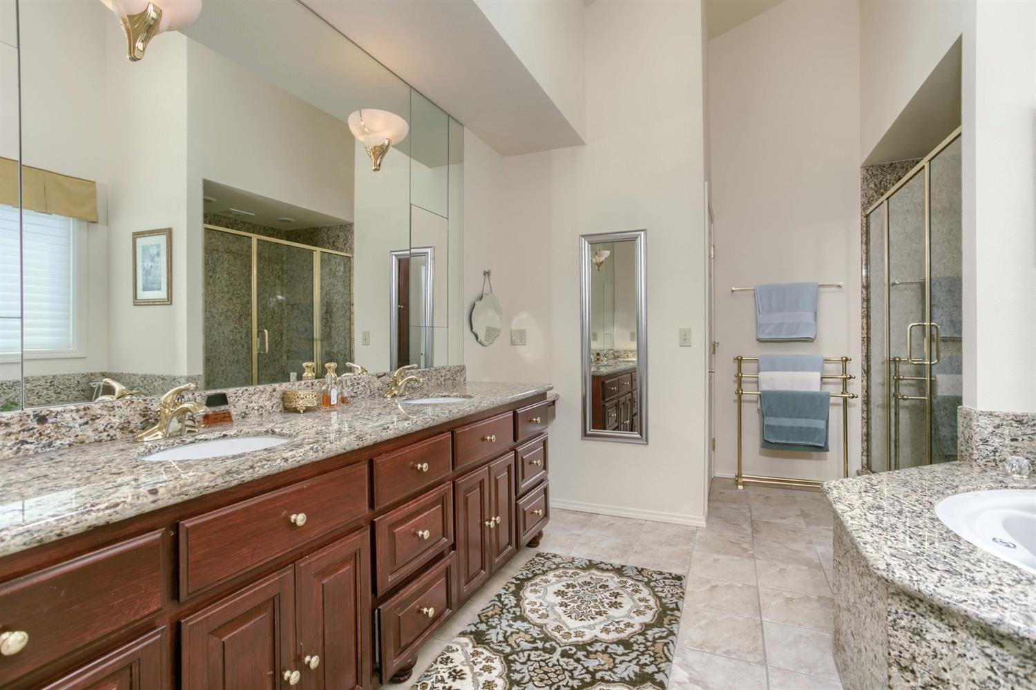 6916 Adams Road Talent, OR 97540 - Photo 24 of 33 Stunning Master Bath