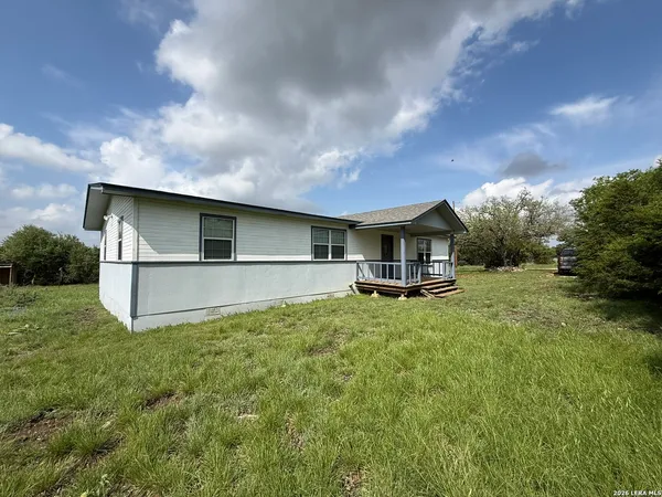 $340,000 | 281 Oak Road, Harper, TX 78631