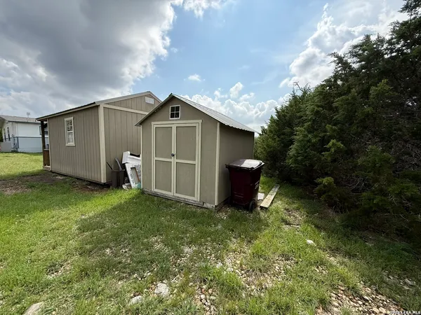 $340,000 | 281 Oak Road, Harper, TX 78631