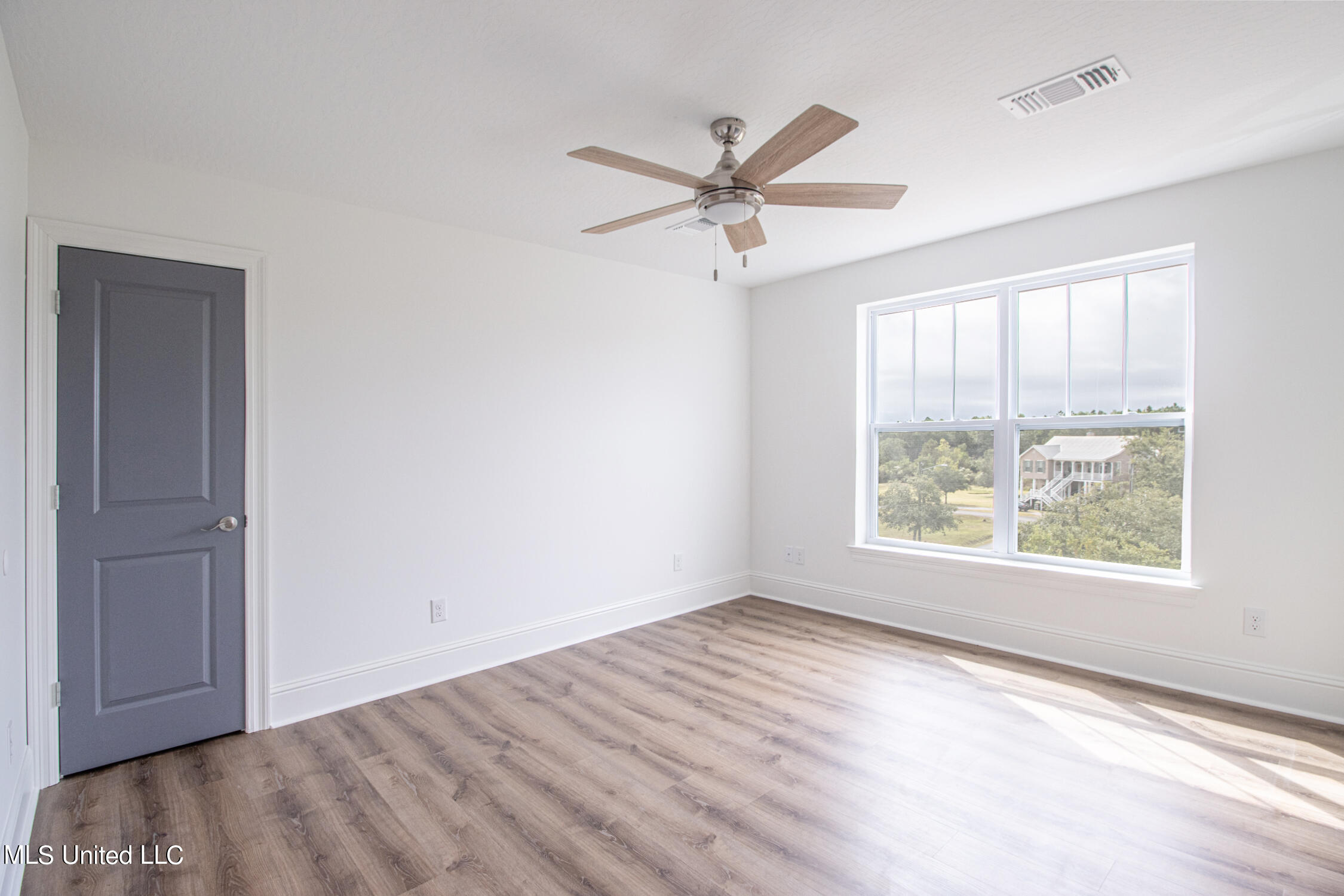 107 Pine Tree Road Bay St. Louis, MS 39520 - Photo 25 of 41 2nd Bedroom 1