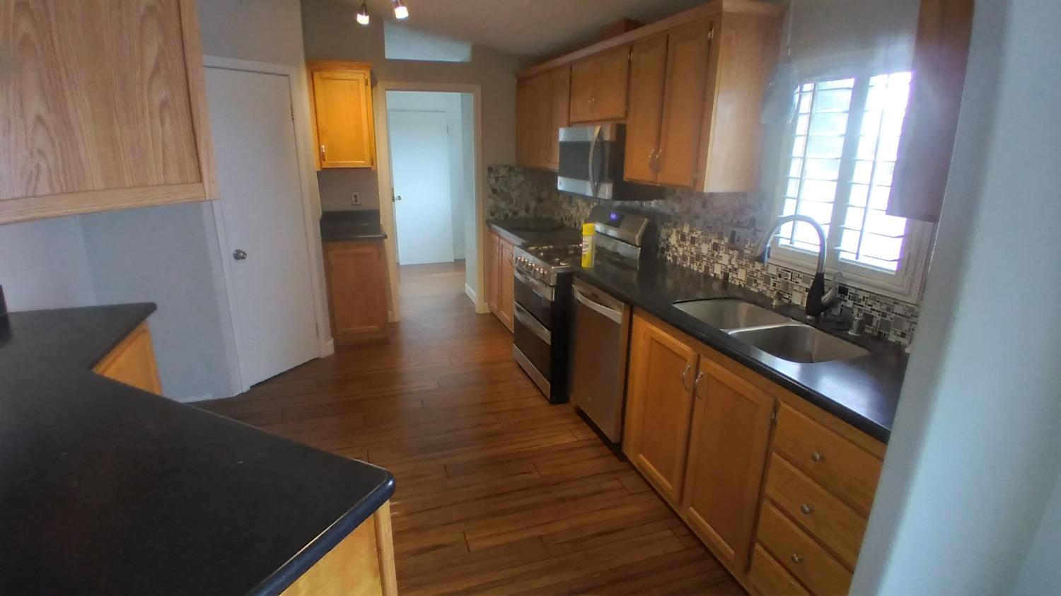 45311 Longview Road Squaw Valley, CA 93675 - Photo 12 of 28 Gallery Image 12