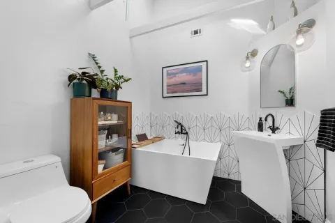 $1,975,000 | 3160 Olive Street, San Diego, CA 92104