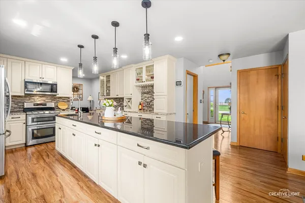 $465,000 | 1515 Cindy Lane, Sandwich, IL 60548