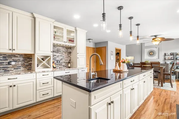 $465,000 | 1515 Cindy Lane, Sandwich, IL 60548