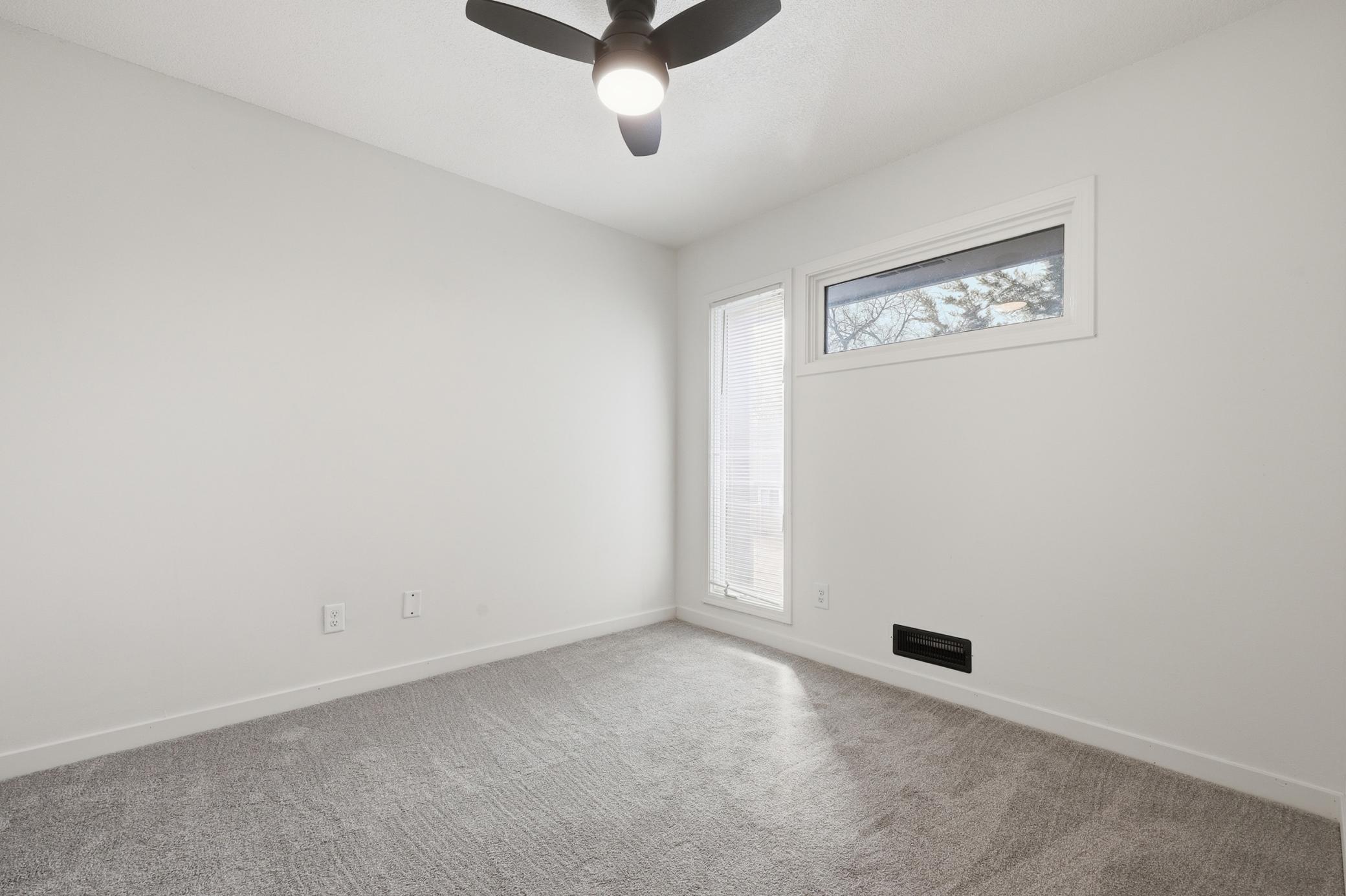 323 East 43rd Street Minneapolis, MN 55409 - Photo 22 of 32