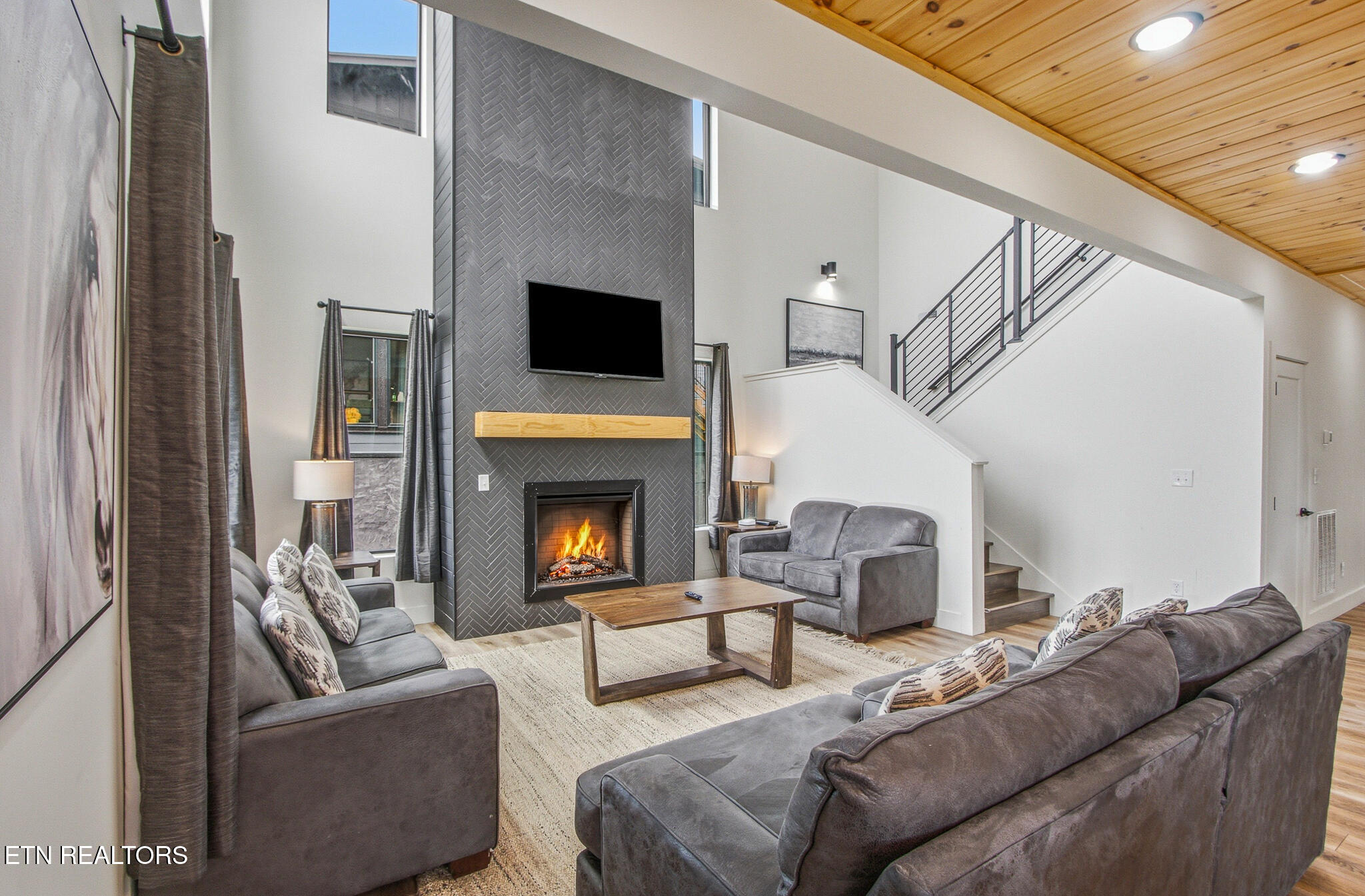 1264 Reedmont Way Sevierville, TN 37876 - Photo 8 of 46 Copy of DSC04348_with_fire