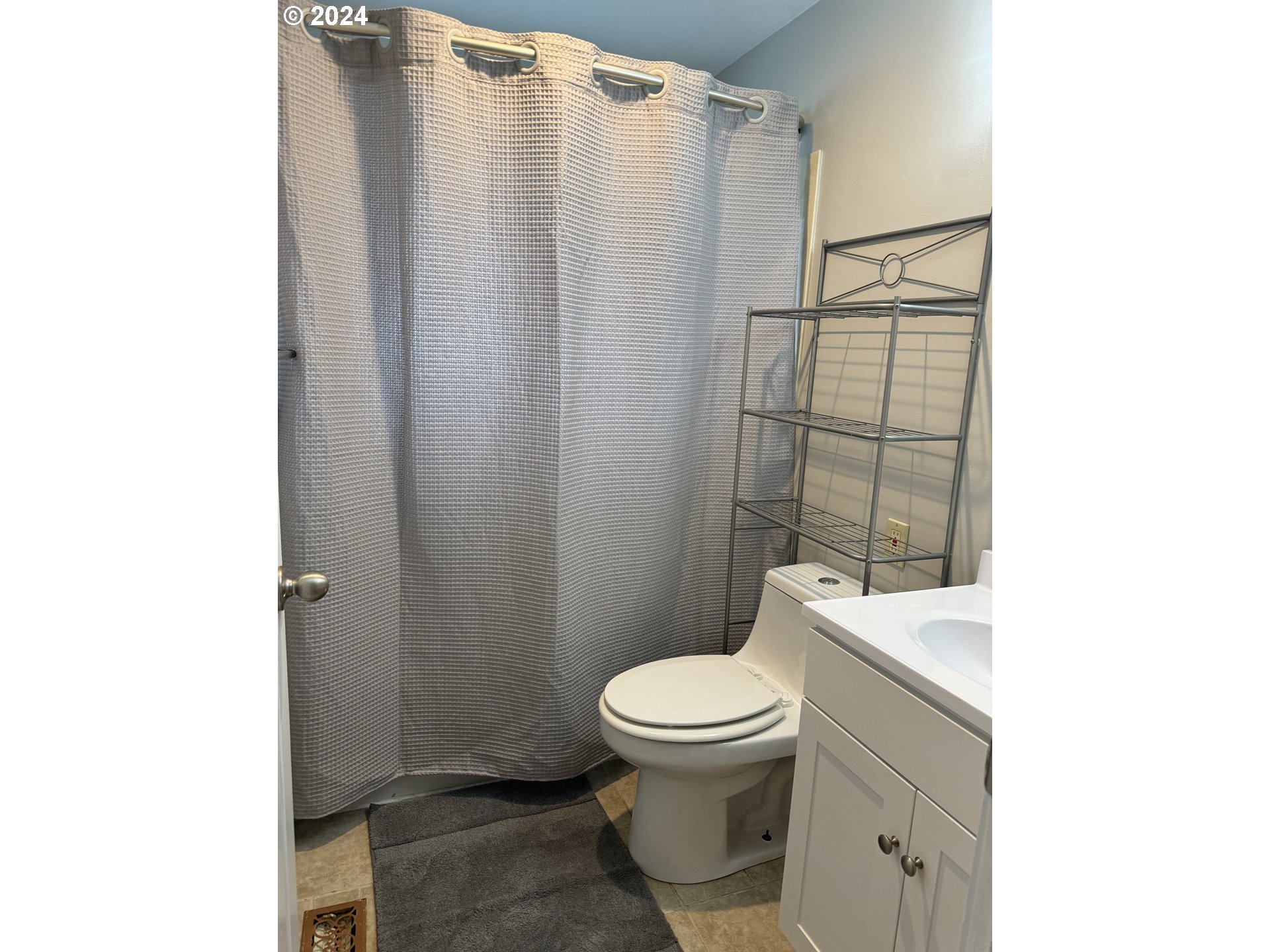 1825 Sallal Road Woodburn, OR 97071 - Photo 12 of 17 Gallery Image 12
